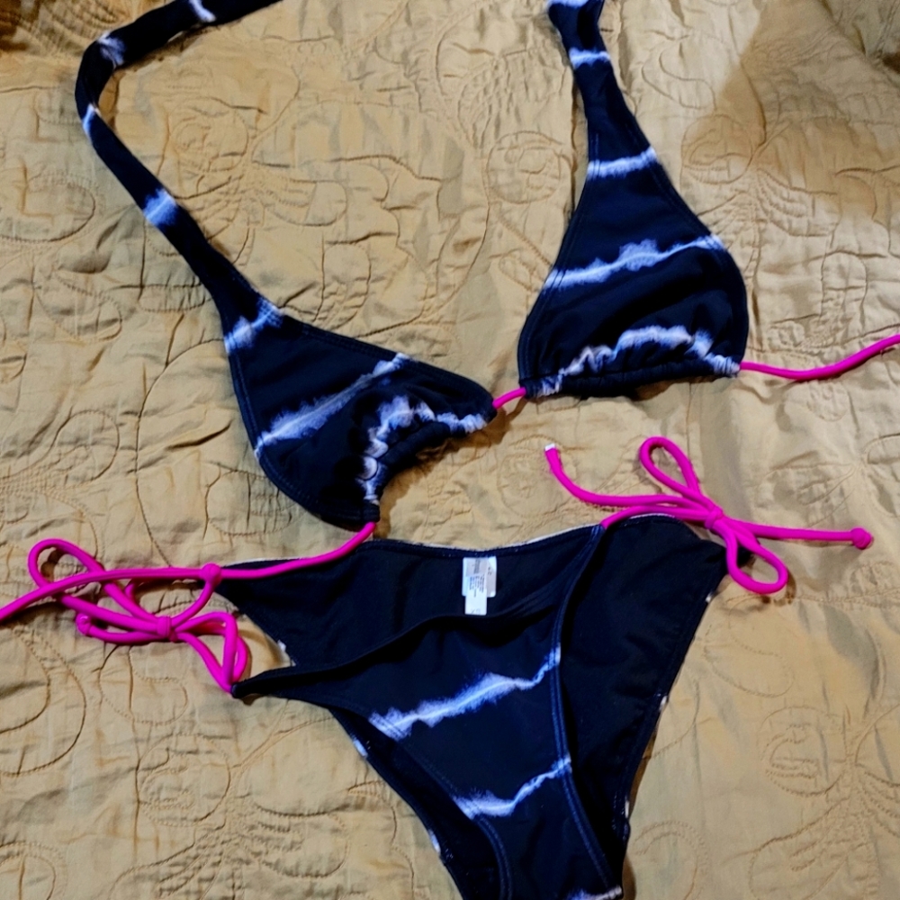 Aeropostale tyedye bikini gently used